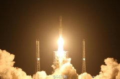 长征七号火箭在海南文昌首飞成功